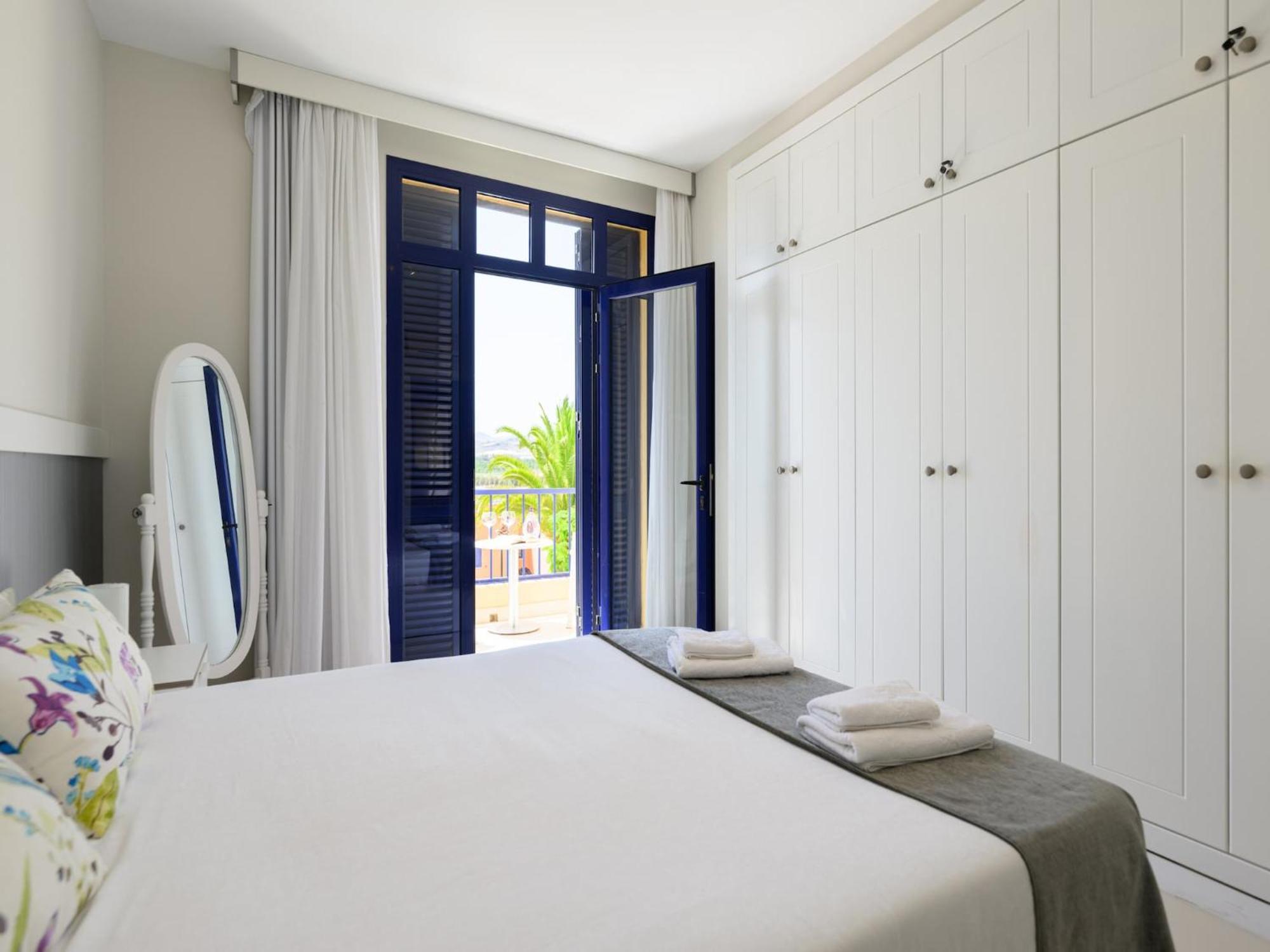 Сasa de vacaciones Charming With Pool In *